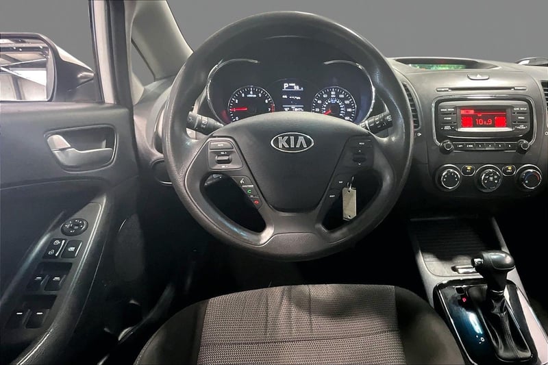 2017 KIA FORTE