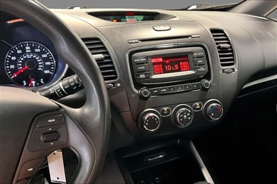 2017 KIA FORTE