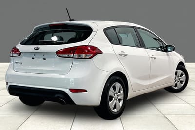 2017 KIA FORTE