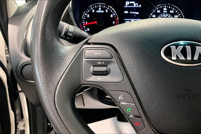 2017 KIA FORTE