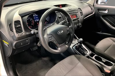 2017 KIA FORTE