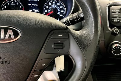 2017 KIA FORTE