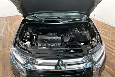 2018 MITSUBISHI OUTLANDER