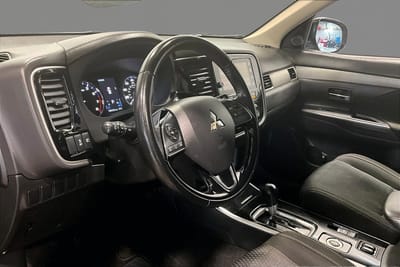 2018 MITSUBISHI OUTLANDER