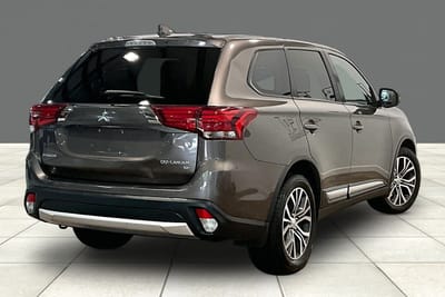 2018 MITSUBISHI OUTLANDER