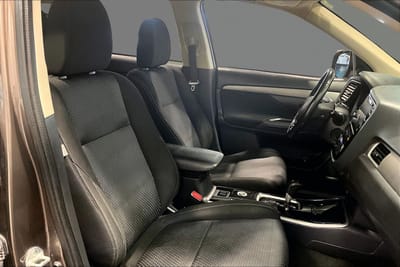 2018 MITSUBISHI OUTLANDER