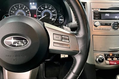 2011 SUBARU LEGACY