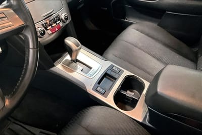 2011 SUBARU LEGACY